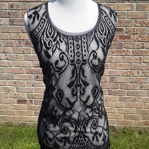 NWOT CHICOS Lace and mesh business Casual tank